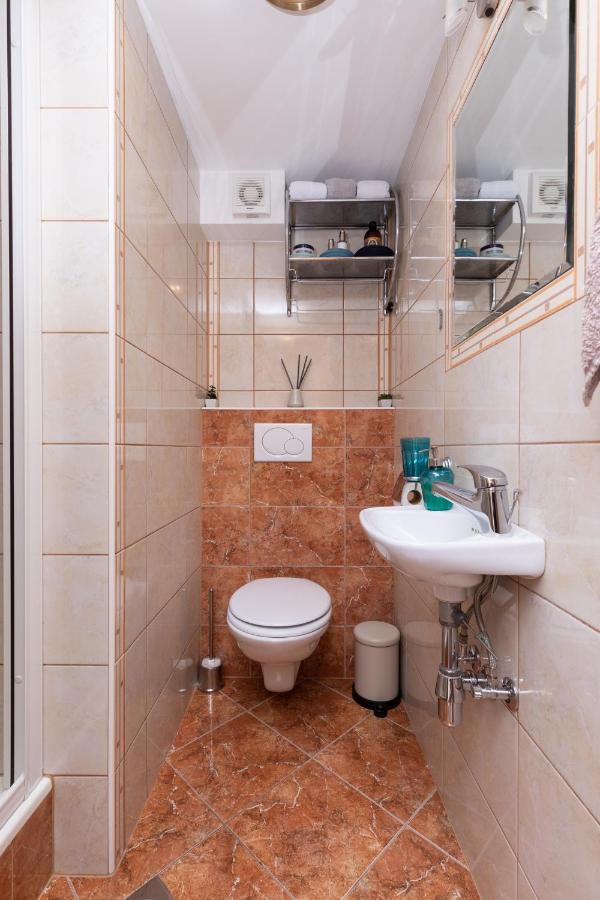 Apartman Monika Omiš Dış mekan fotoğraf