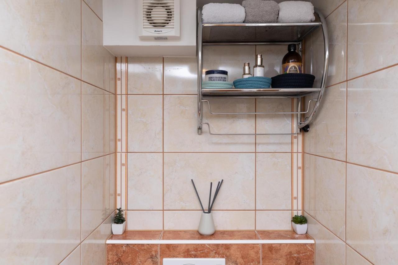 Apartman Monika Omiš Dış mekan fotoğraf
