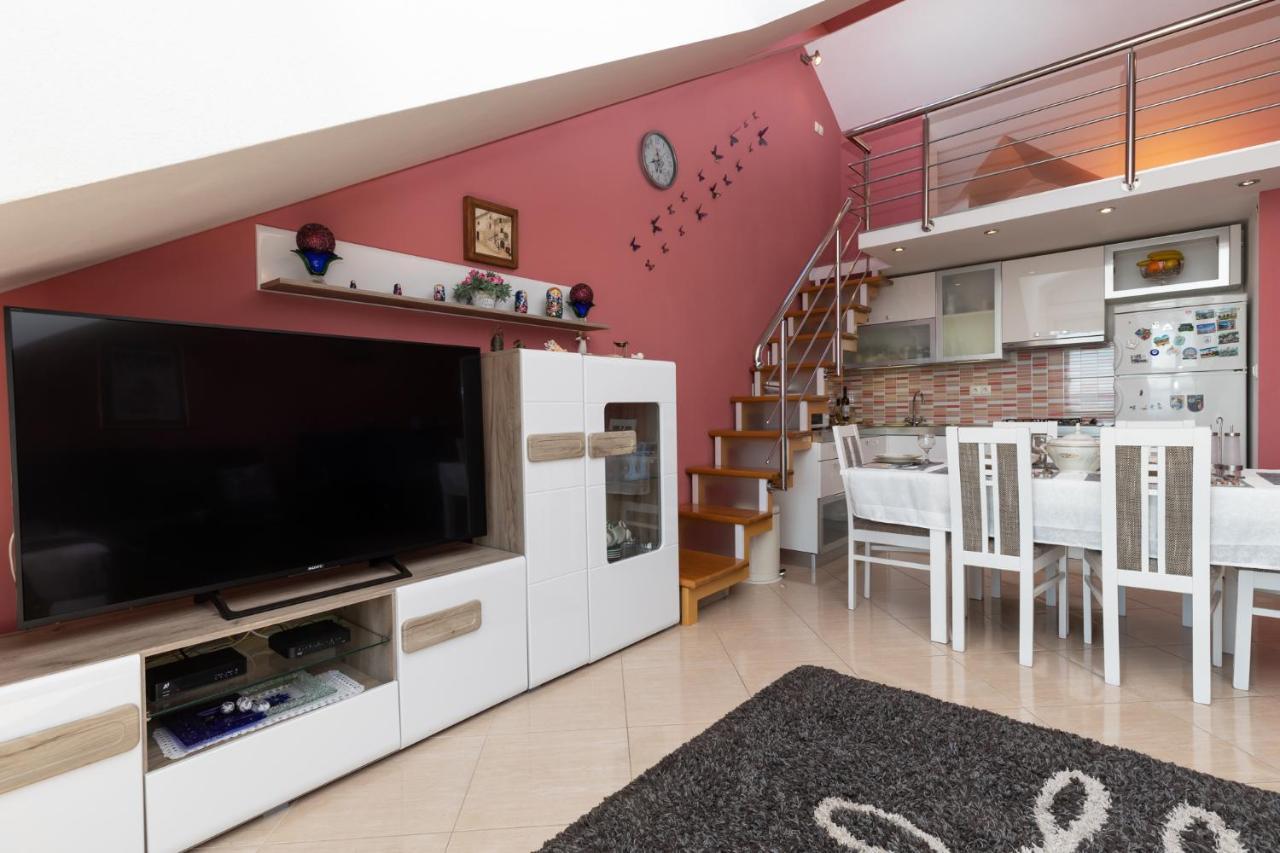 Apartman Monika Omiš Dış mekan fotoğraf