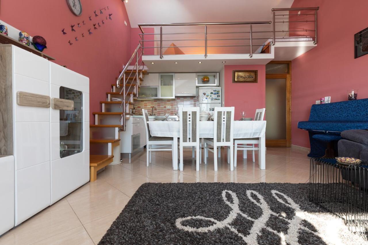 Apartman Monika Omiš Dış mekan fotoğraf